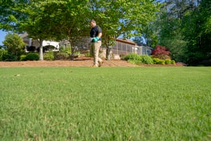 turf doctor winthrop maine lawn technician servicing lawn